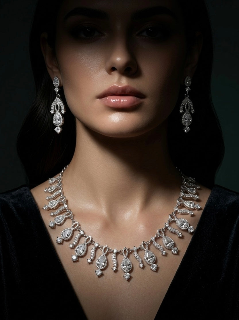 Ornella Teardrop Necklace Set