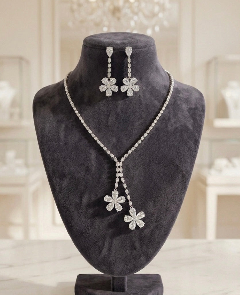 Floral Diamond Pendant Necklace Set