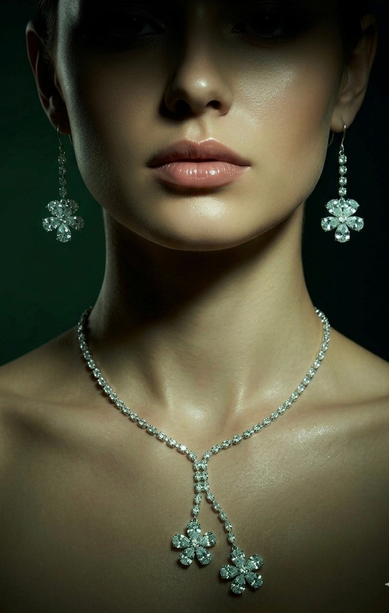 Floral Diamond Pendant Necklace Set