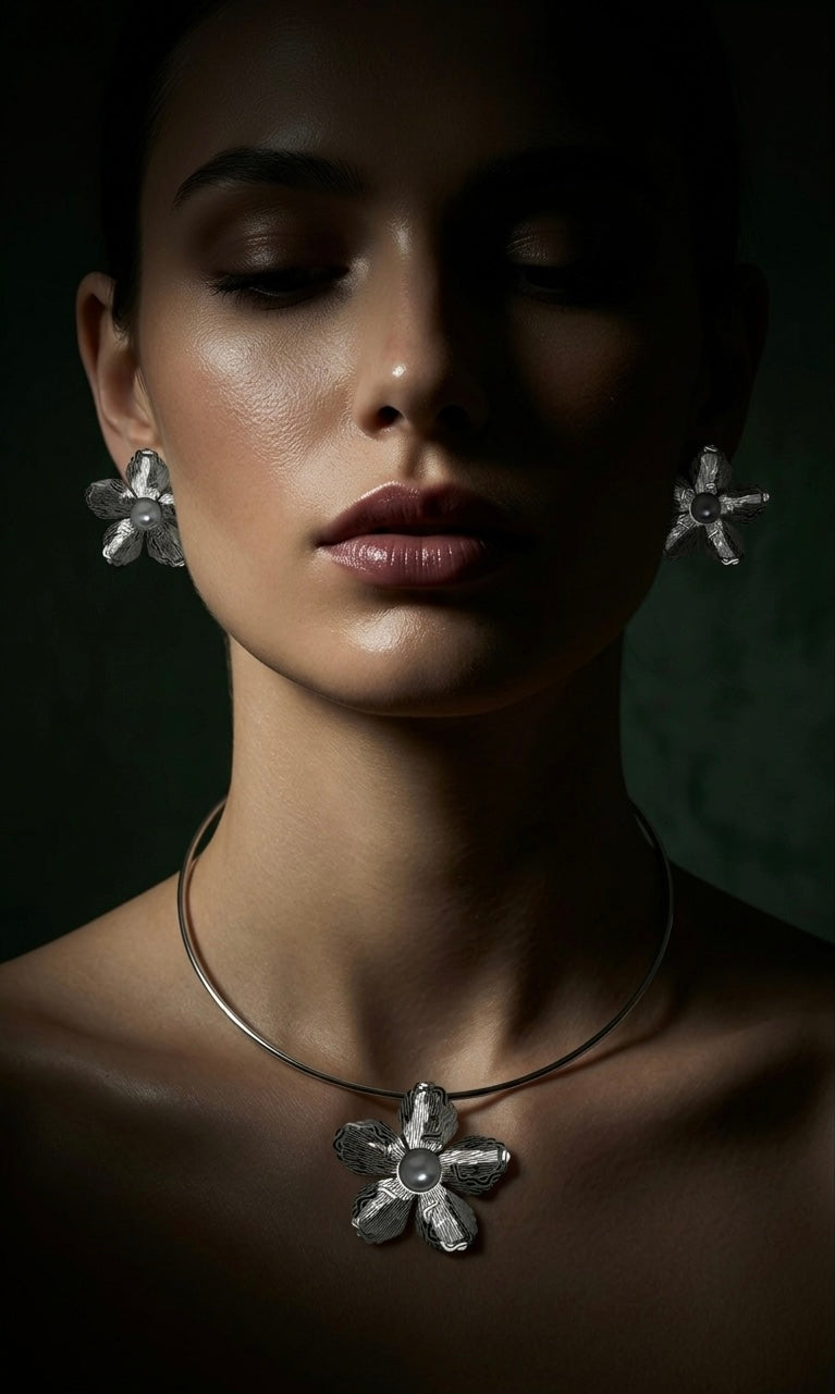 Moonflower Pearl Necklace Set
