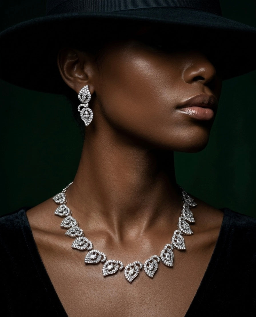 Zyra Leaf Necklace Set
