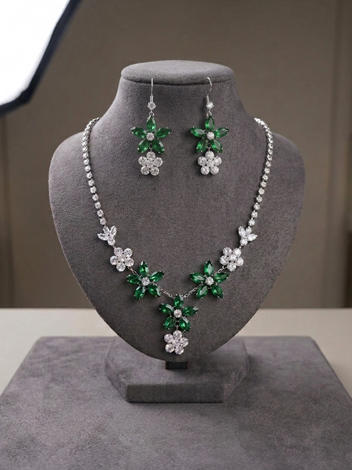 Emerald Floral Necklace Set