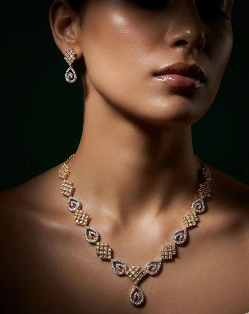Veloura Spark Necklace