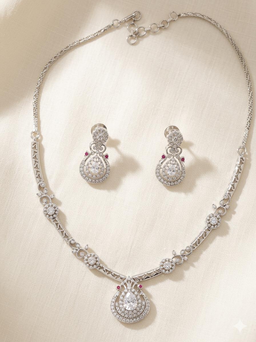 Majestic Pear Necklace Set